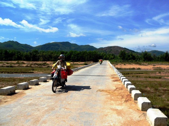 Bán lô đất mặt tiền quốc lộ xã Canh Vinh